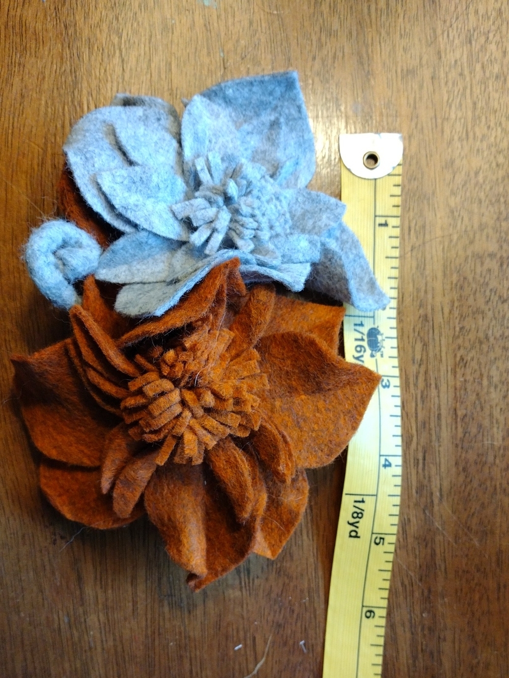 Felt Flower Lot - Picture 12 of 12